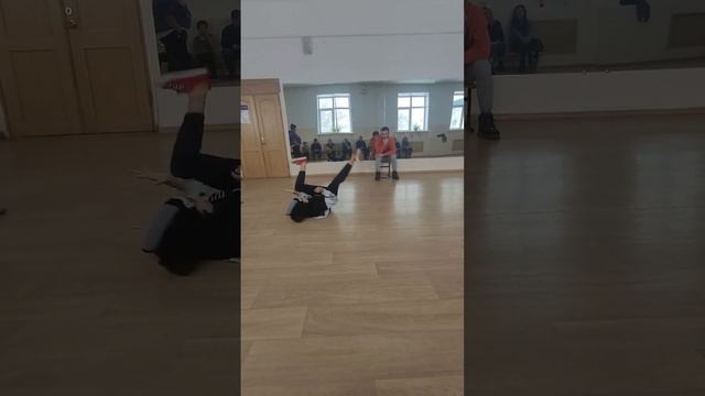 break dance battle. girl power. Брейк-данс баттл.