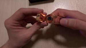 обзор мощной электроимпульсной зажигалки!!!
