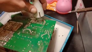 Как разрядить конденсатор когда под рукой ничего нет