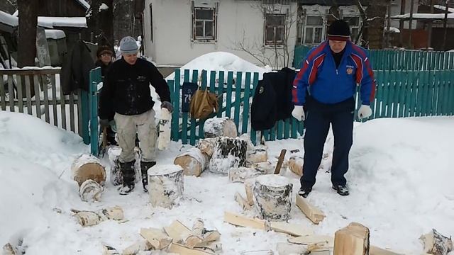 Дрова зимой