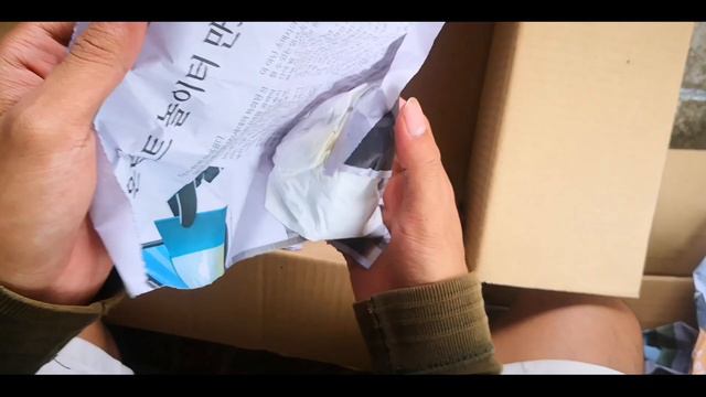 NOT AN UNBOXING VIDEO смотреть онлайн