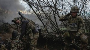 на Украину приехали сотни идейных нацистов