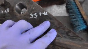 Ремонт стрелы экскаватора .