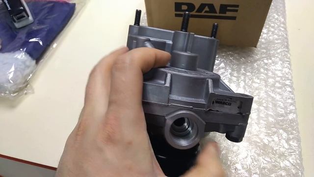 INTERFURA.RU - DAF 1448019R Модулятор EBS передней оси (пропорциональный ускорительный клапан) смотреть онлайн