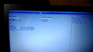 Как войти в BIOS на ноутбуке Lenovo G700 и изменить порядок загрузки
