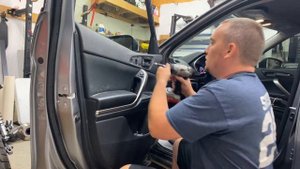 How to remove 2019 Mitsubishi Eclipse cross front door panel