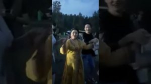 Кажетта танцует ёхор