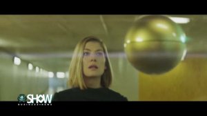 Розамунд Пайк знялась у кліпі Massive Attack