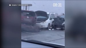 3 автомобиля столкнулись на коммунальном мосту в Бийске ("Будни", 31.10.22г., Бийское телевидение)