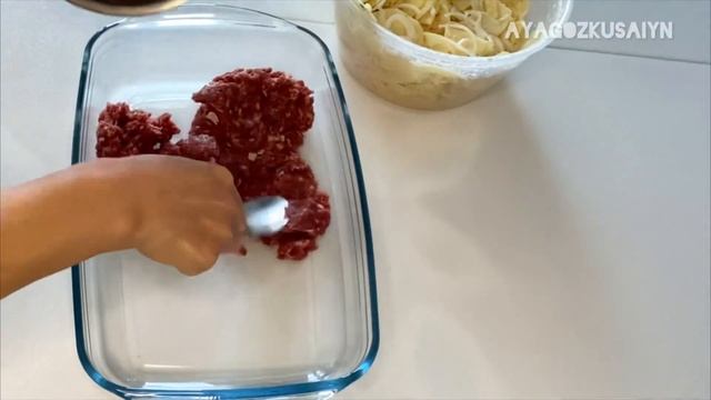 Вкусная и сочная запеканка из фарша с картофелем. Всегда выручает, когда нет времени стоять у плиты