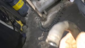 Опель зафира А 2.0 дизель течь антифриза в раене КПП возможные причины.