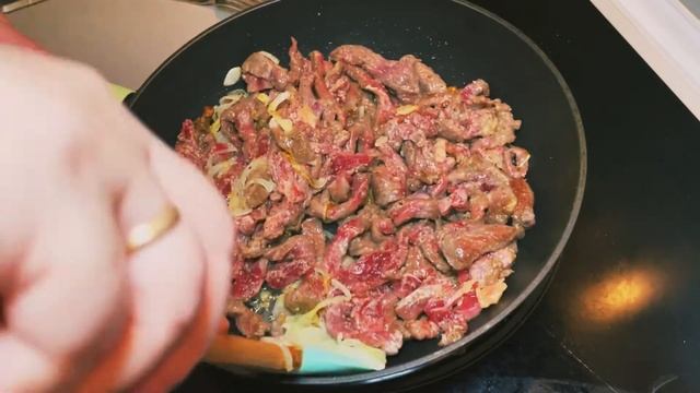 Бефстроганоф.Говядина по Строгановски!/Beef Stroganoff.