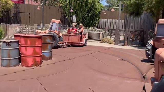 WORST RIDE EVER! California Adventure Family Vacation Vlog 2021 смотреть онлайн