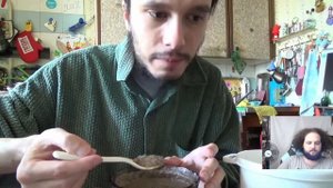 Бэбэй снова смотрит как Боярин Толян вкушает грибной крем-суп (12.08.2021)