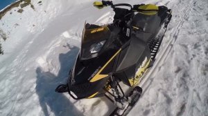 Обзор на снегоход BRP800