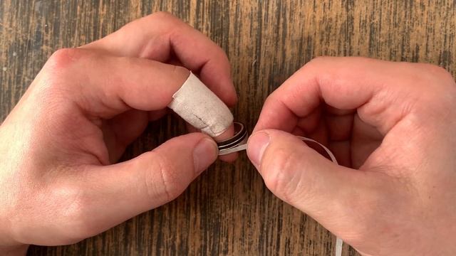 Процесс изготовления кольца из дерева (эбен), серебра и вставки из латуни и золотой потали смотреть онлайн