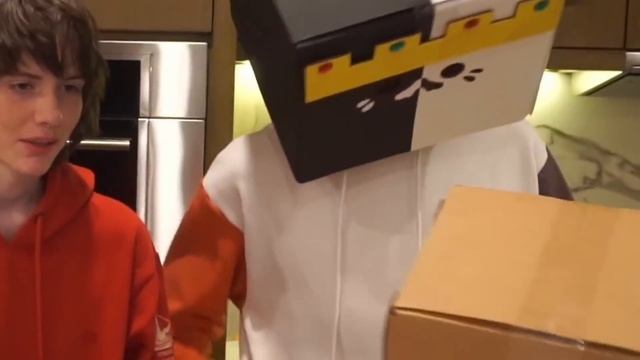 Ranboo & Crumb Bumping Heads For 3 Minutes! смотреть онлайн