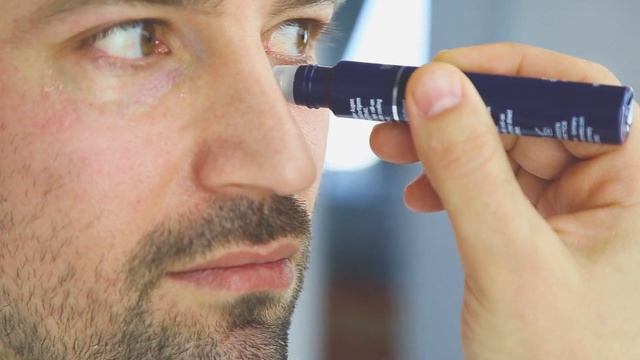 Ролик вокруг глаз для мужчин Janssen Cosmetics смотреть онлайн