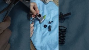 Натяжитель ГРМ Субару разбор, ремонт. Вид изнутри.