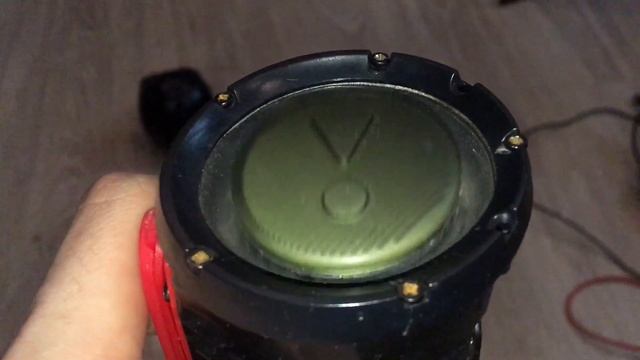 Jbl flip 7 bass test смотреть онлайн