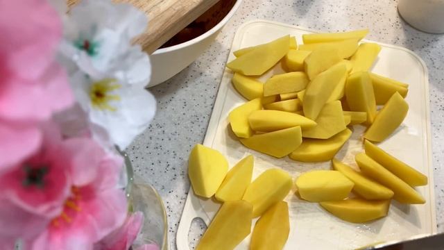 ШАШЛЫК из курицы/ в духовке/ Шашлык в духовке/ Қазақша рецепт/Өтееее дәмді???? смотреть онлайн