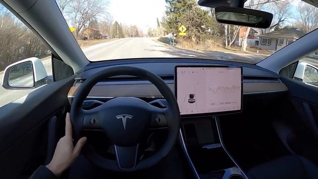 Living with the 2021 Tesla Model Y Standard Range RWD смотреть онлайн