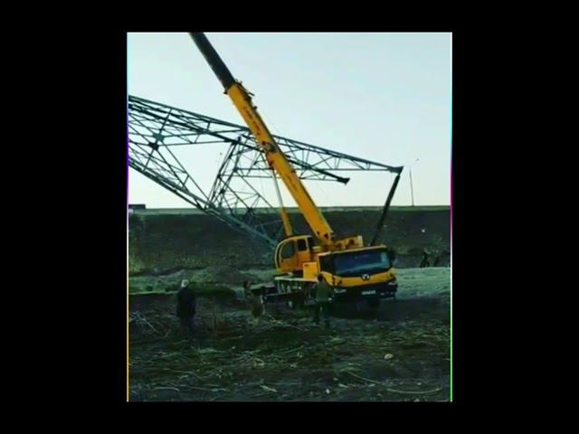 шорт видео)Падение крана смотреть онлайн