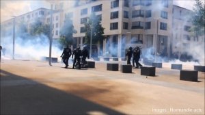 Bavure Policiere - Caen, un manifestant roué de coups 