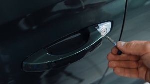 Как открыть замок Шкода (Skoda)