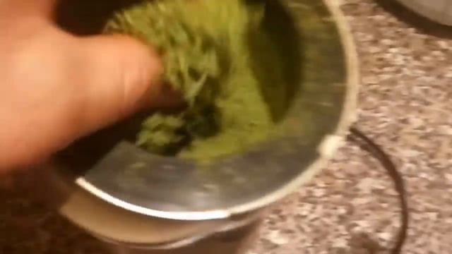 Как повысить яйценоскость у кур зимой. 3 способа.Chickens.