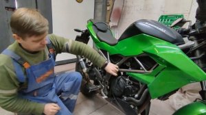 KAWASAKI Z 250 sl замена масла.