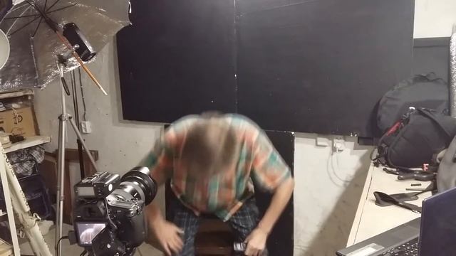 Godox AD200 и фото зонт ( делаем из старого зонта сами) DIY. смотреть онлайн