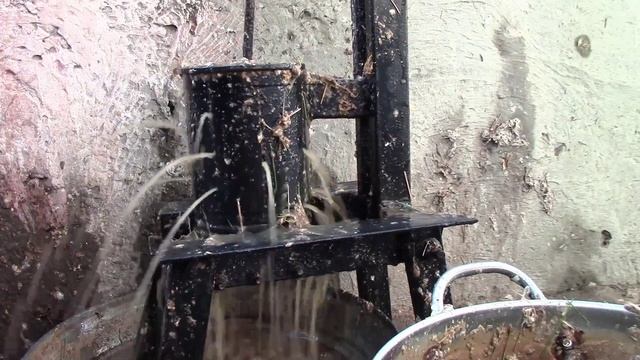 Как сделать брикеты из травы, сена, соломы, ботвы