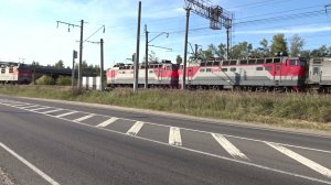 Два электровоза ЧС4т с пассажирским поездом №047М Самара - Санкт-Петербург