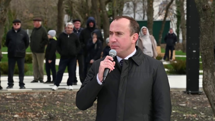 На набережной Кабардинки открыли новый сквер