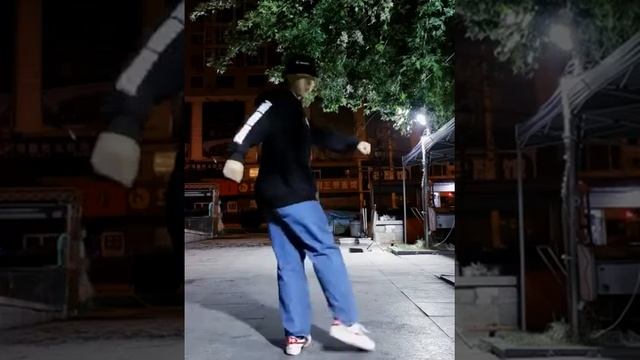 Melbourne Shuffle/Rockers style смотреть онлайн