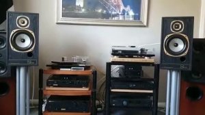 Grace Jones/Trev's 3/ Marantz Cd63 ki signature/Marantz Cd62 MK2 ki signature/Tannoy M20 Gold.