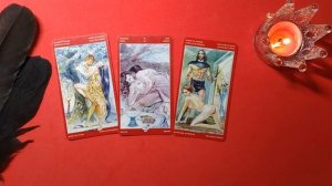 ЧТО ОНА ДУМАЕТ О ВАС В ЭТУ МИНУТУ ? / Таро для мужчин ?