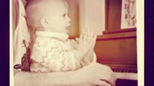 Грустная песня"мамы больше нет"