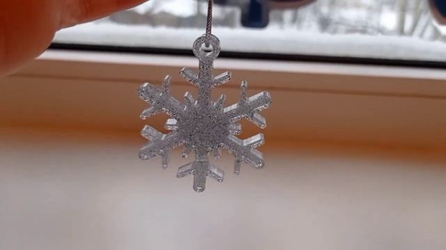 Снежинка из эпоксидной смолы, украшение смотреть онлайн