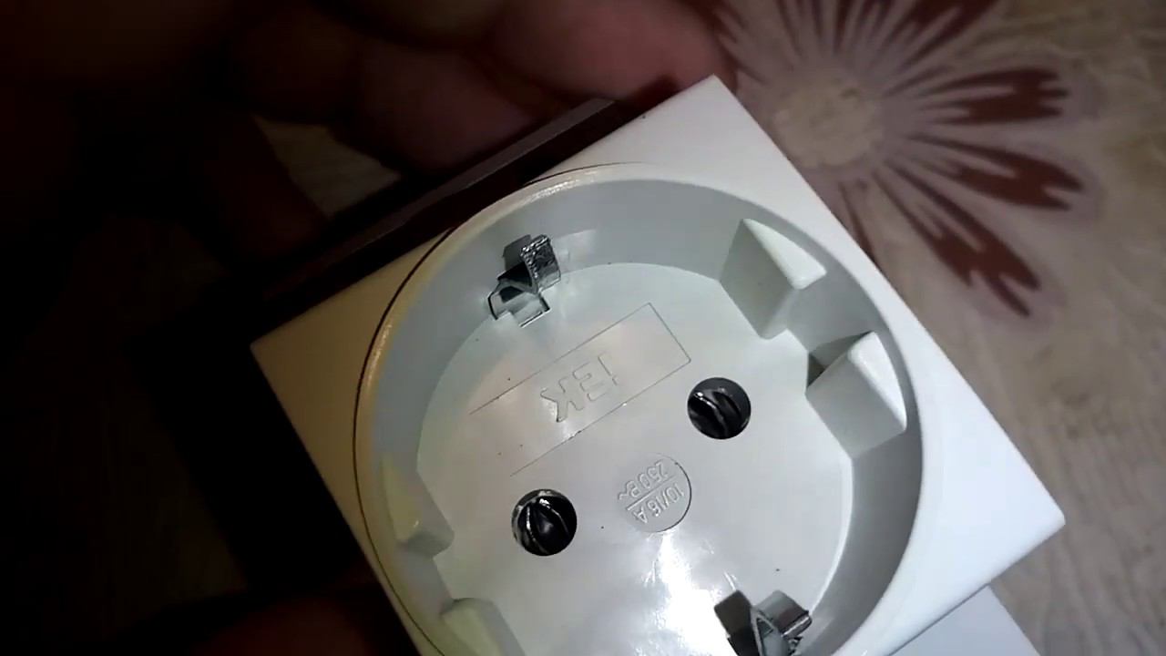 Розетка IEK 250В 10/16A