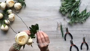 Как сделать венок из искусственных цветов своими руками.