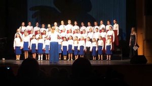 Кантата для детского хора, рояля и чтеца " Звери печальные и весёлые" С. Плешака  "Птичка"