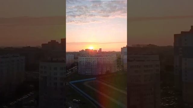 ВСЕВИДЯЩЕЕ ОКО👁за нами наблюдает и каждый по заслугам от жизни получает. 🌞Сегодня красивый закат😊🌆 смотреть онлайн