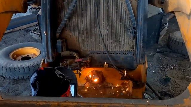 JCB Center Pin And Kin Pin Work смотреть онлайн