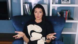 ИРИНА ХАКАМАДА: Психологический портрет / Что употребляет женщина - подросток?