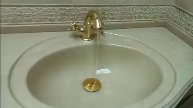 Столешница из литьевого мрамора