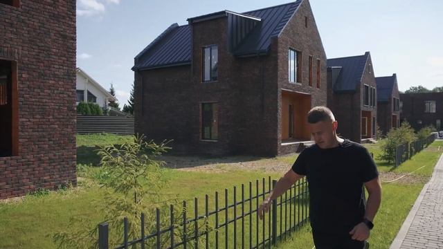 Обзор коттеджного поселка YARD VILLAGE. Из чего строят современные загородные дома?
