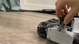 Вау! LEGO Танк на радиоуправлении.