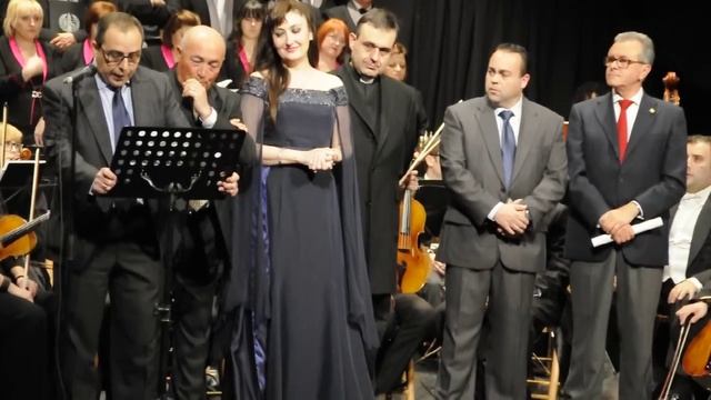 El Pte. de los 'Amigos del Arte' da las gracias a María José Montiel смотреть онлайн